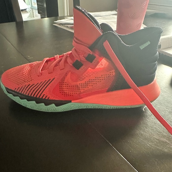 Nike Kyrie Flytrap 5 Magic Ember Dynamic Turquoise - Picture 1 of 8